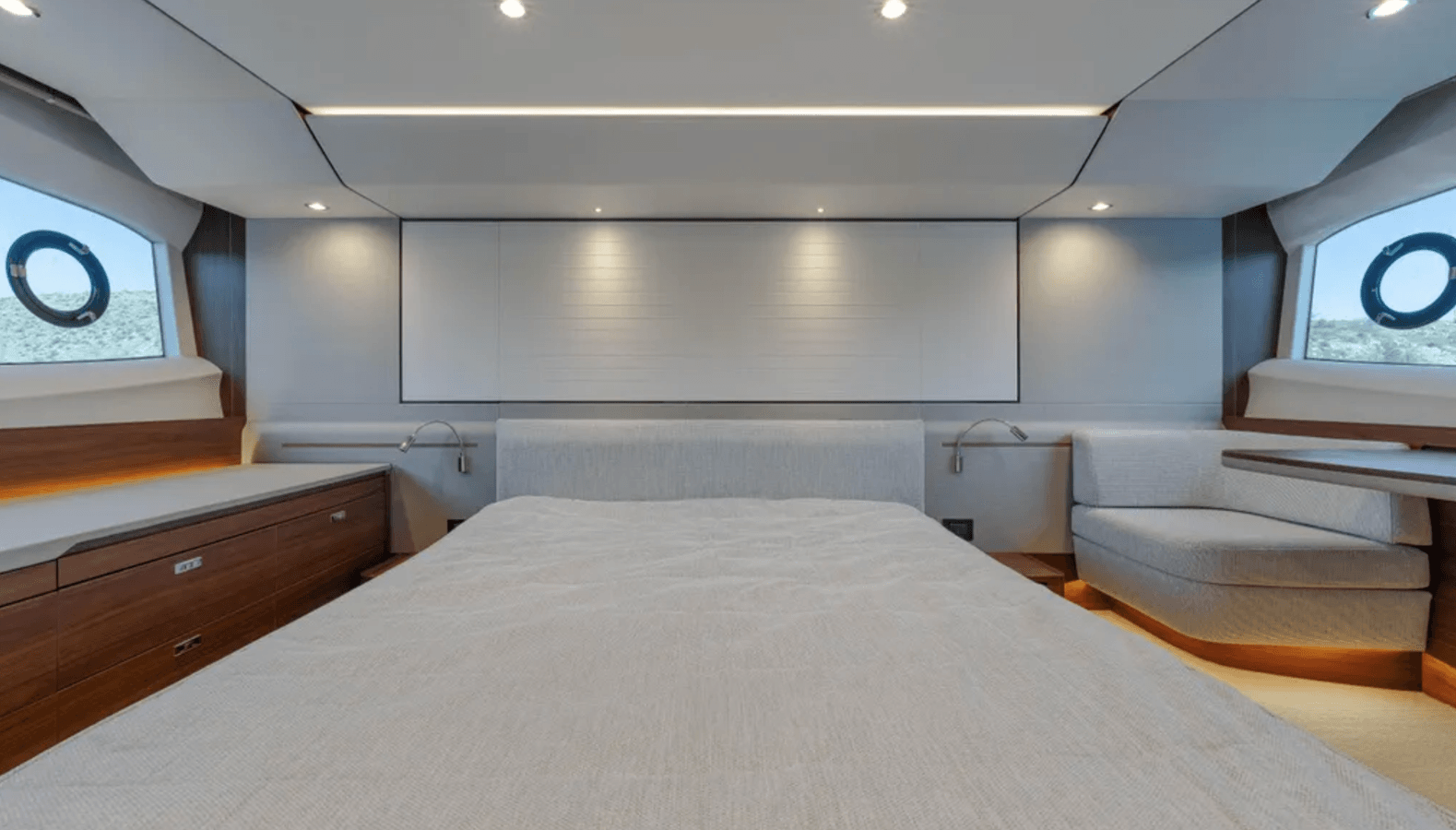 the best price on Whiskey F55