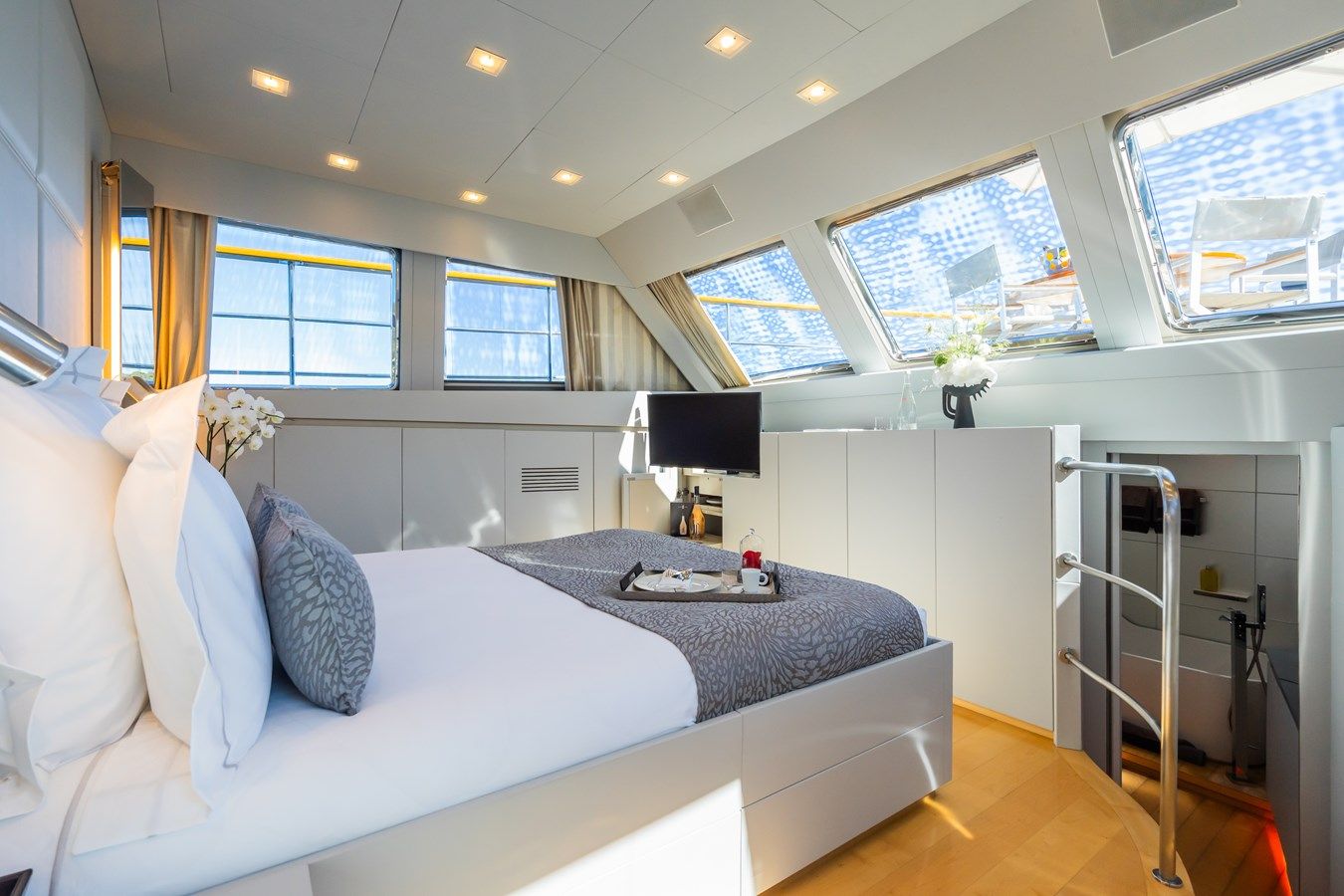 TEMPEST WS yacht sale