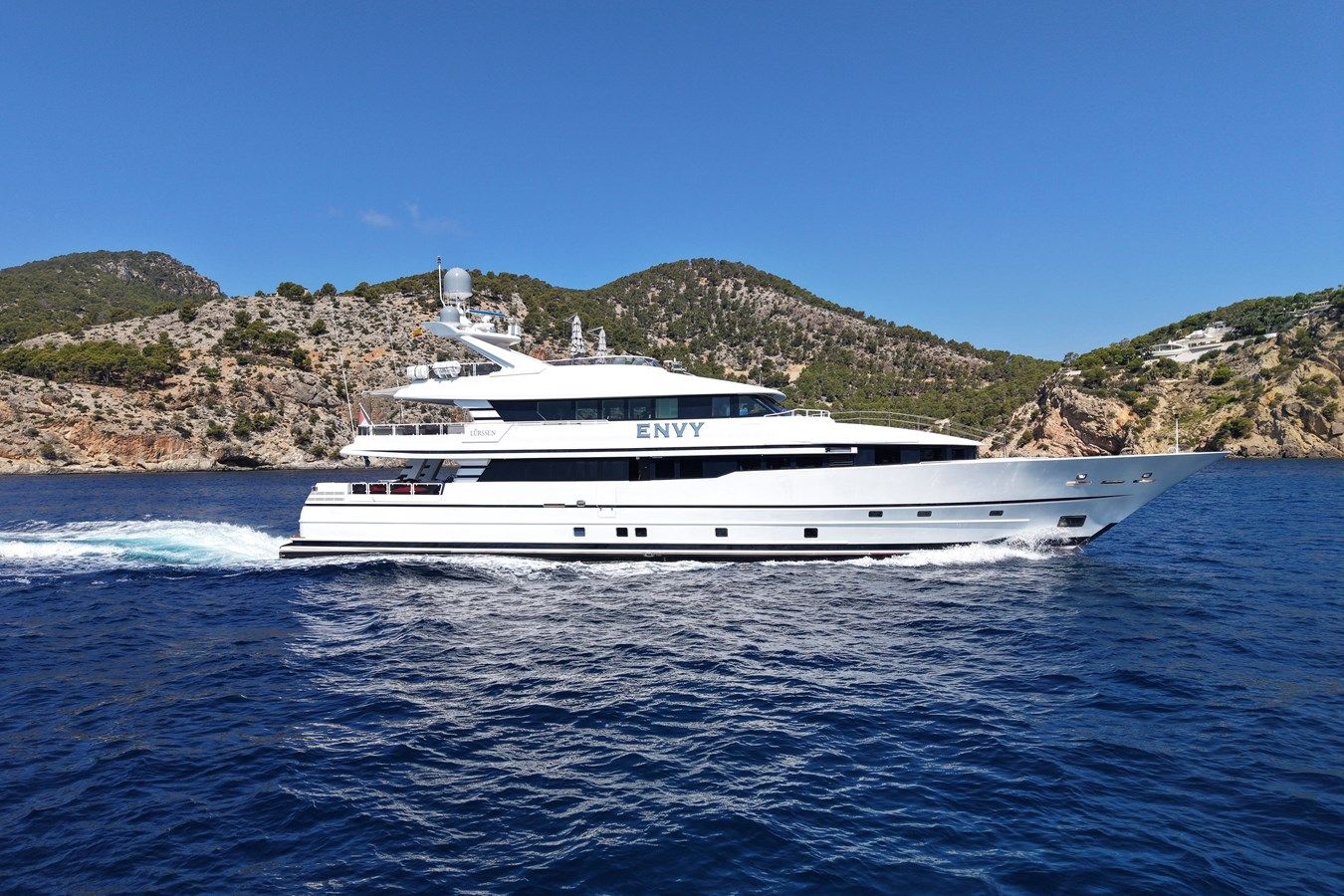 best yacht sales deals ENVY 134