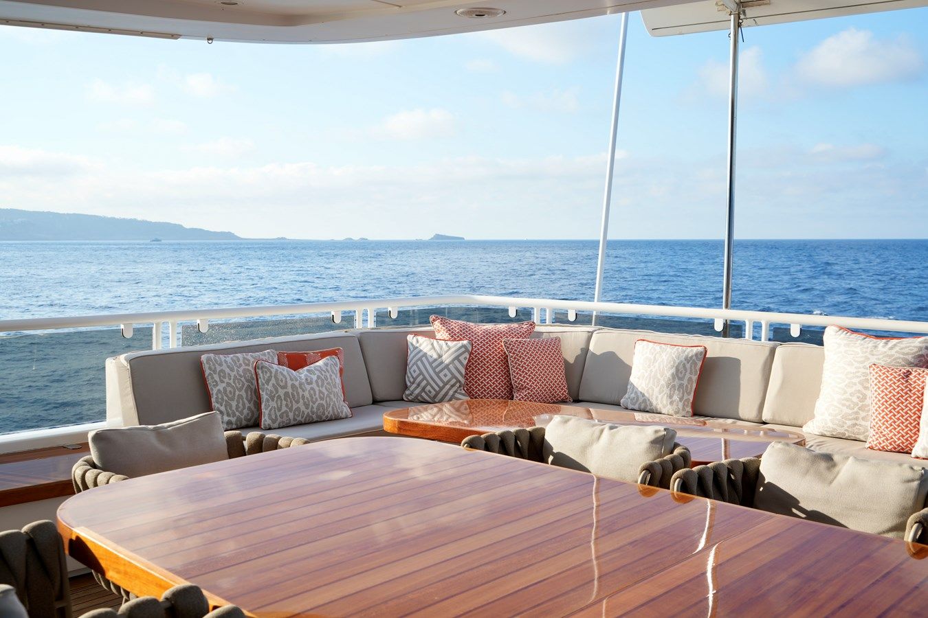 the best price on ENVY - Lurssen