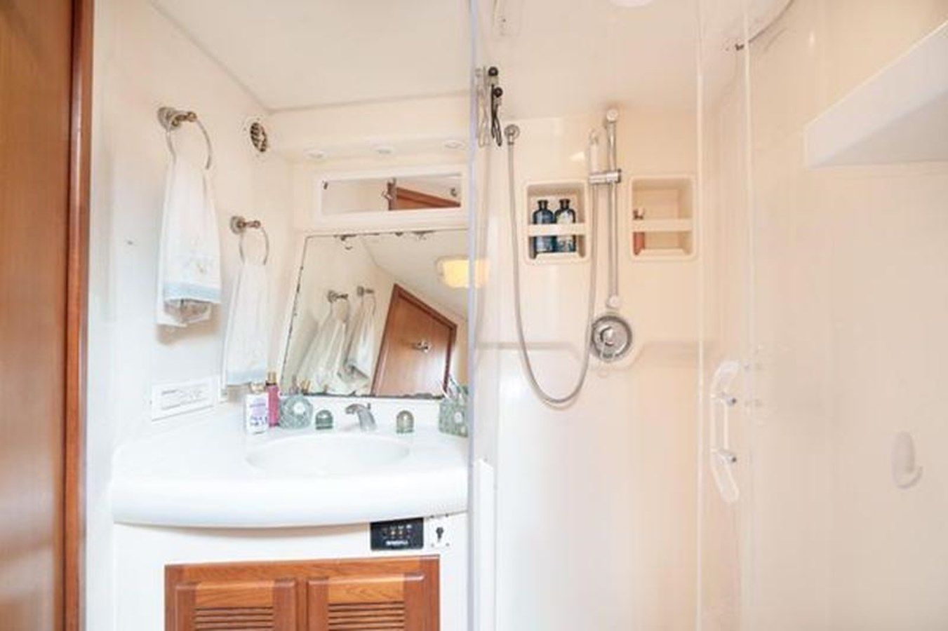 best yacht sales deals Fancy - Cabo Yachts