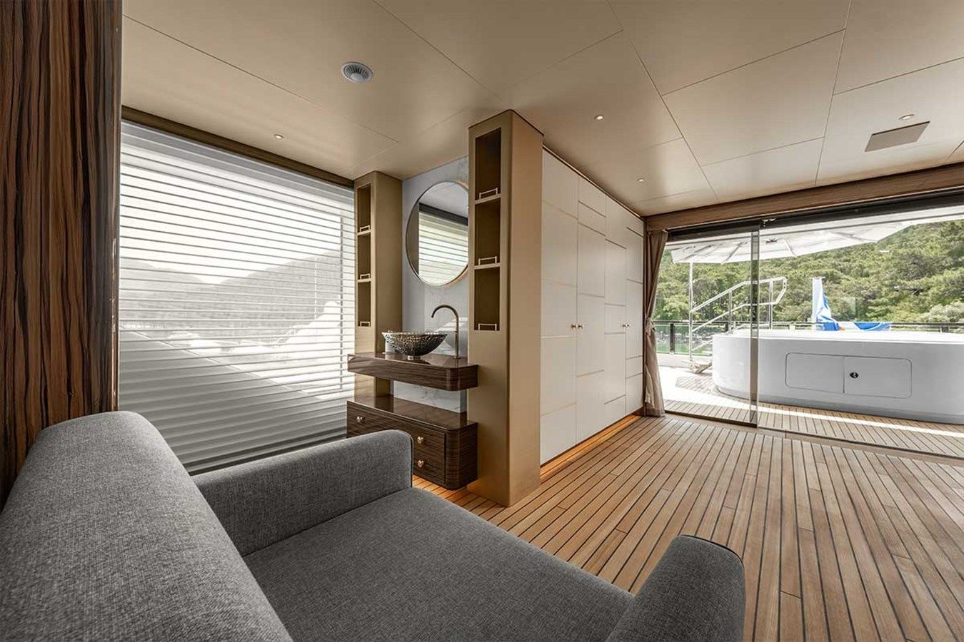 Buy a yacht TURKS - Benetti