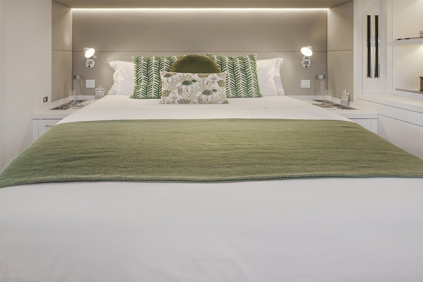 BIG PICTURE - Lagoon price