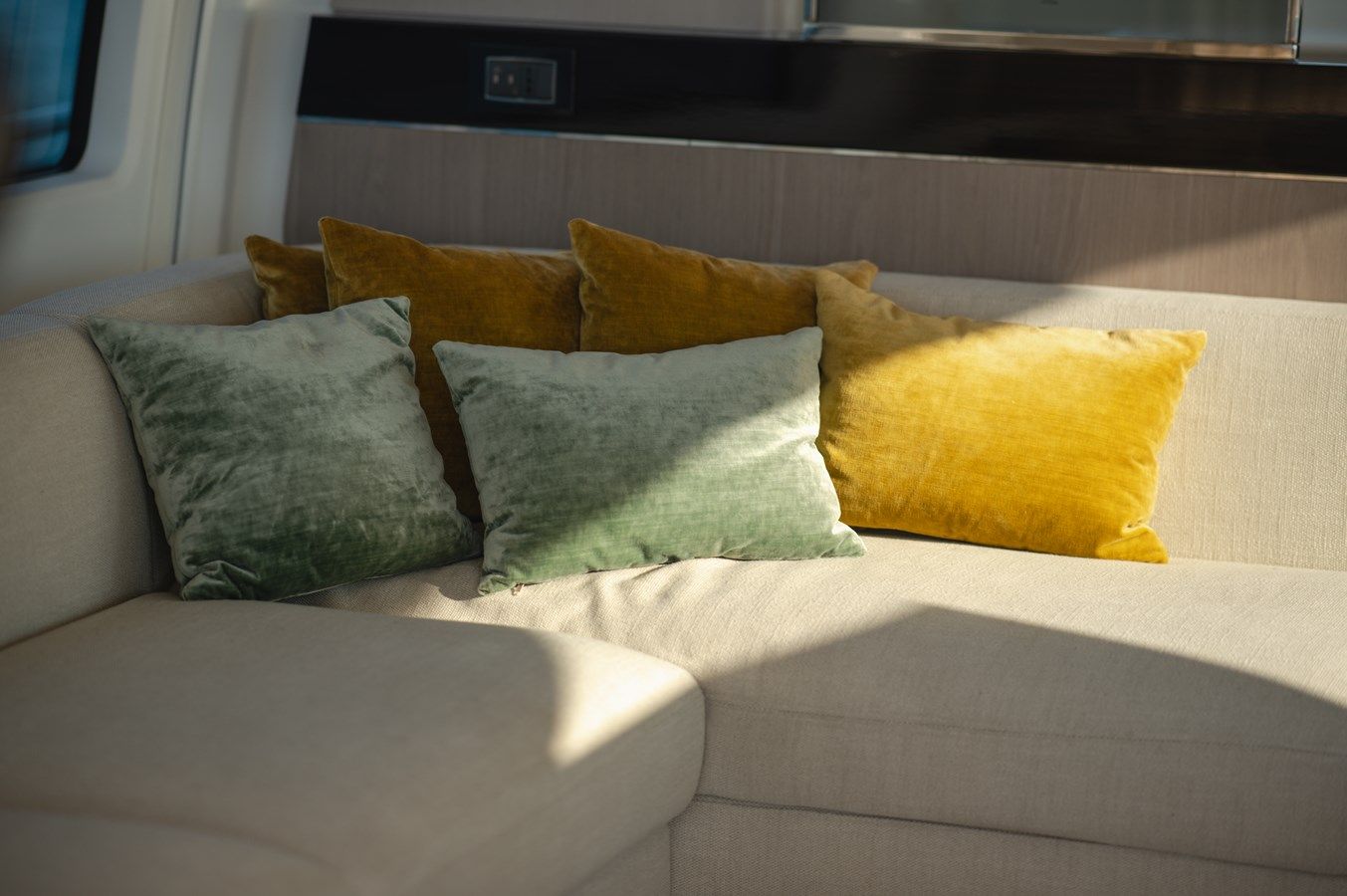 Продажа яхты HELSIE SI 74