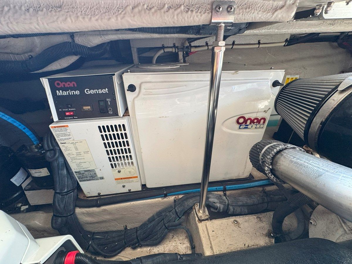 the best price on ALMAS DEL MAR - SEA RAY