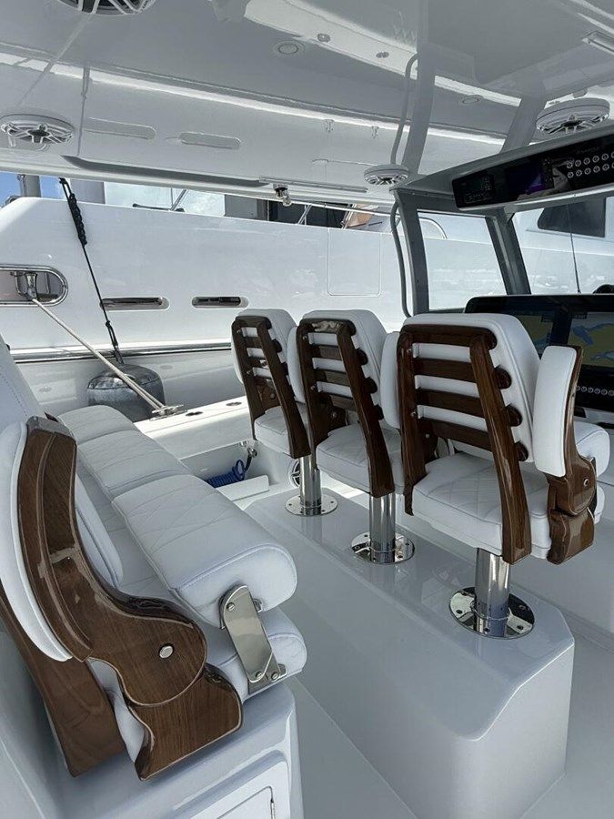 best yacht sales deals 38 Freeman 37