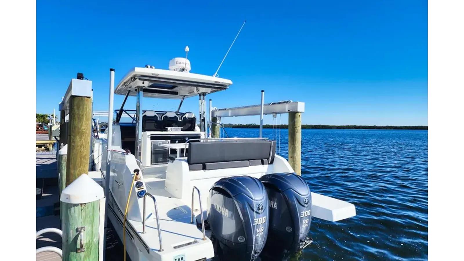 Лучшая цена на 2023 Jeanneau Leader 10.5 WA Series 2 36'