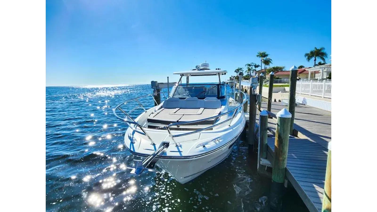 Стоимость яхты 2023 Jeanneau Leader 10.5 WA Series 2 36' Leader 10.5 WA Series 2