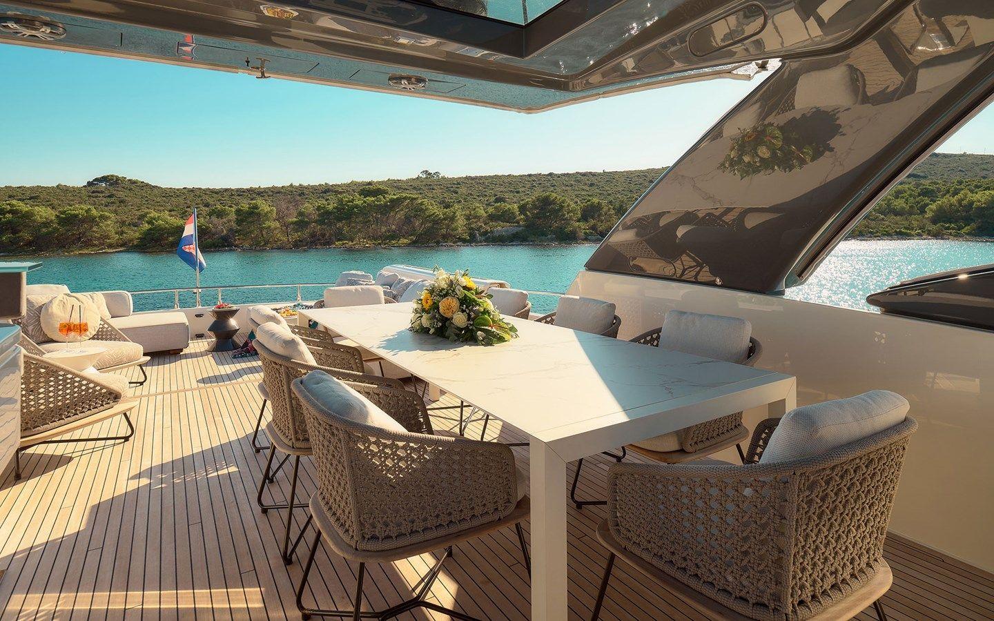 DAMARI - Ferretti Yachts yacht sale