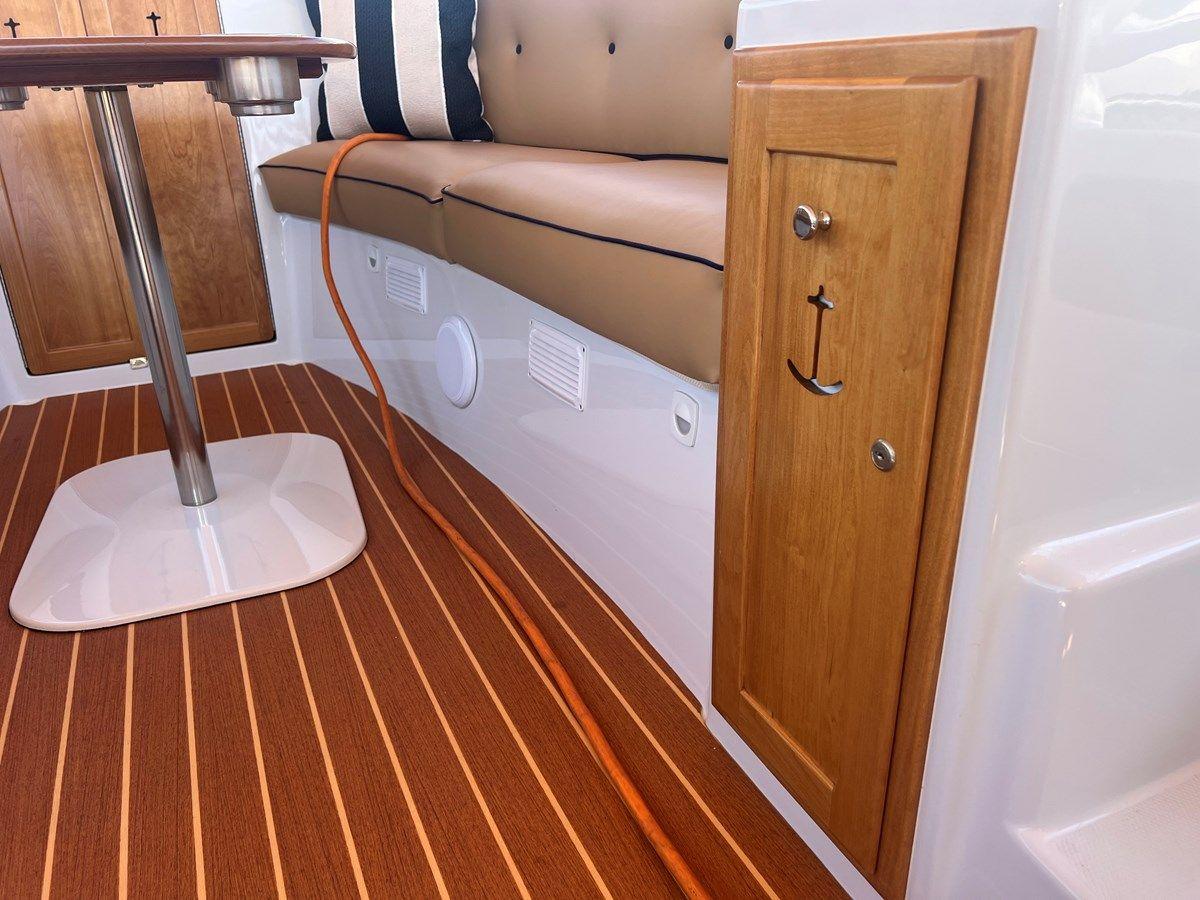 best yacht sales deals 2022 Duffy 22 Cuddy Cabin 22