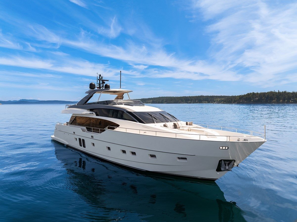 Buy a ESSENZA - Sanlorenzo at Shestakov Yacht Sales