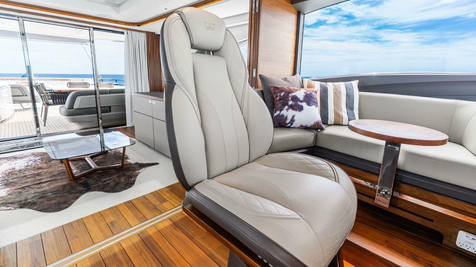 Buy a yacht COSA BELLA - PRINCESS