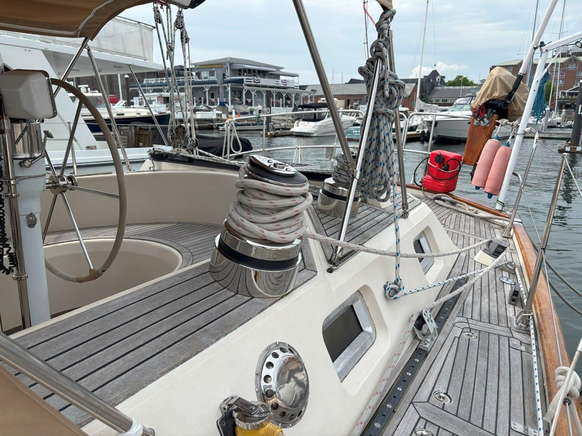 the best price on SEA EAGLE 1984