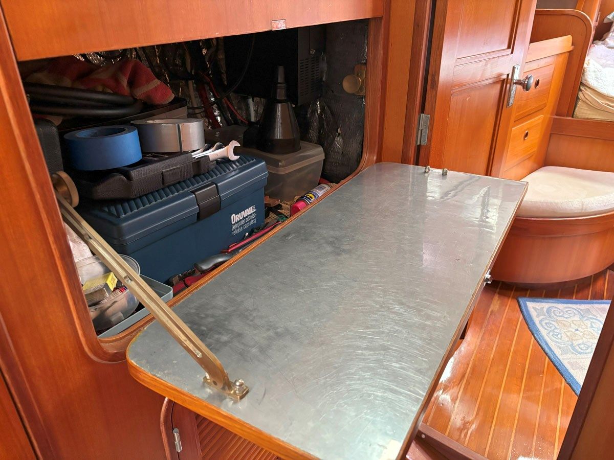 Buy a yacht SEA EAGLE 44