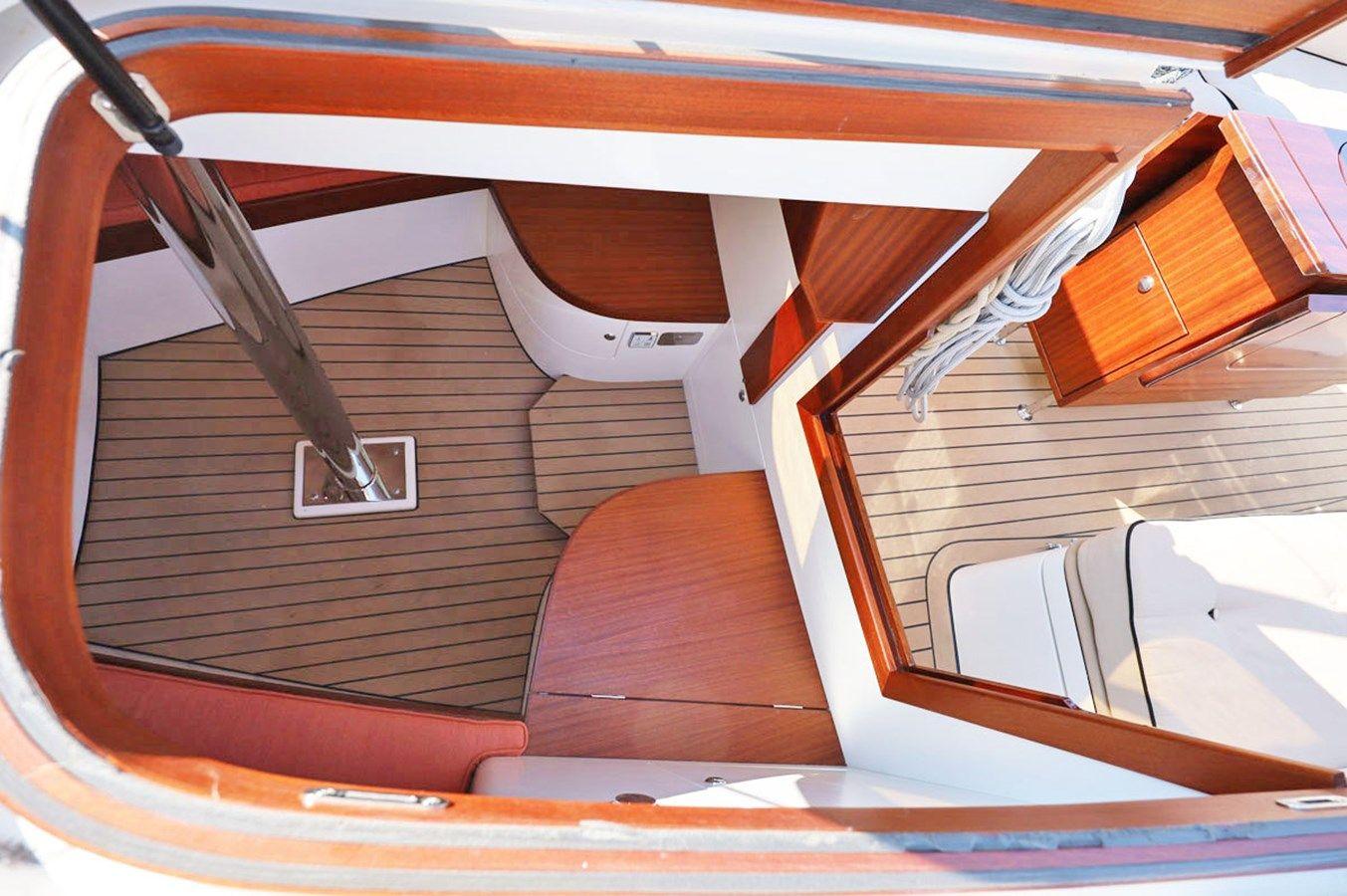 the best price on WELCOME Eagle 44