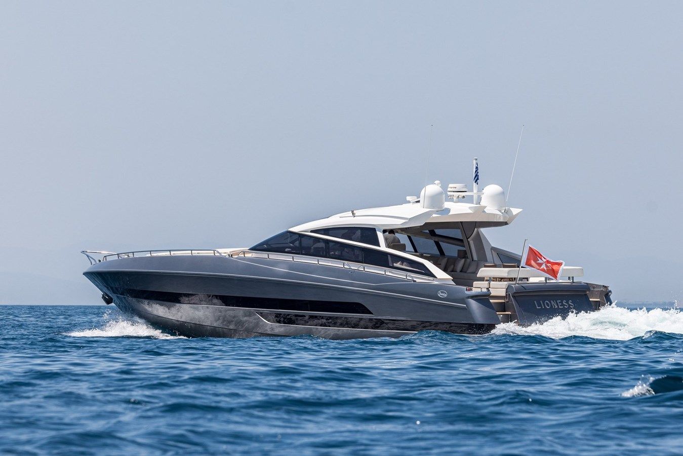 Buy a yacht LIONESS 2008
