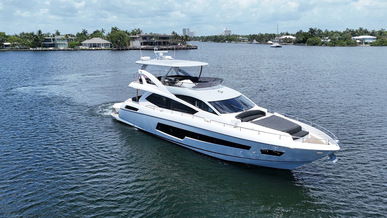 Dirty Dawg 75 Yacht price