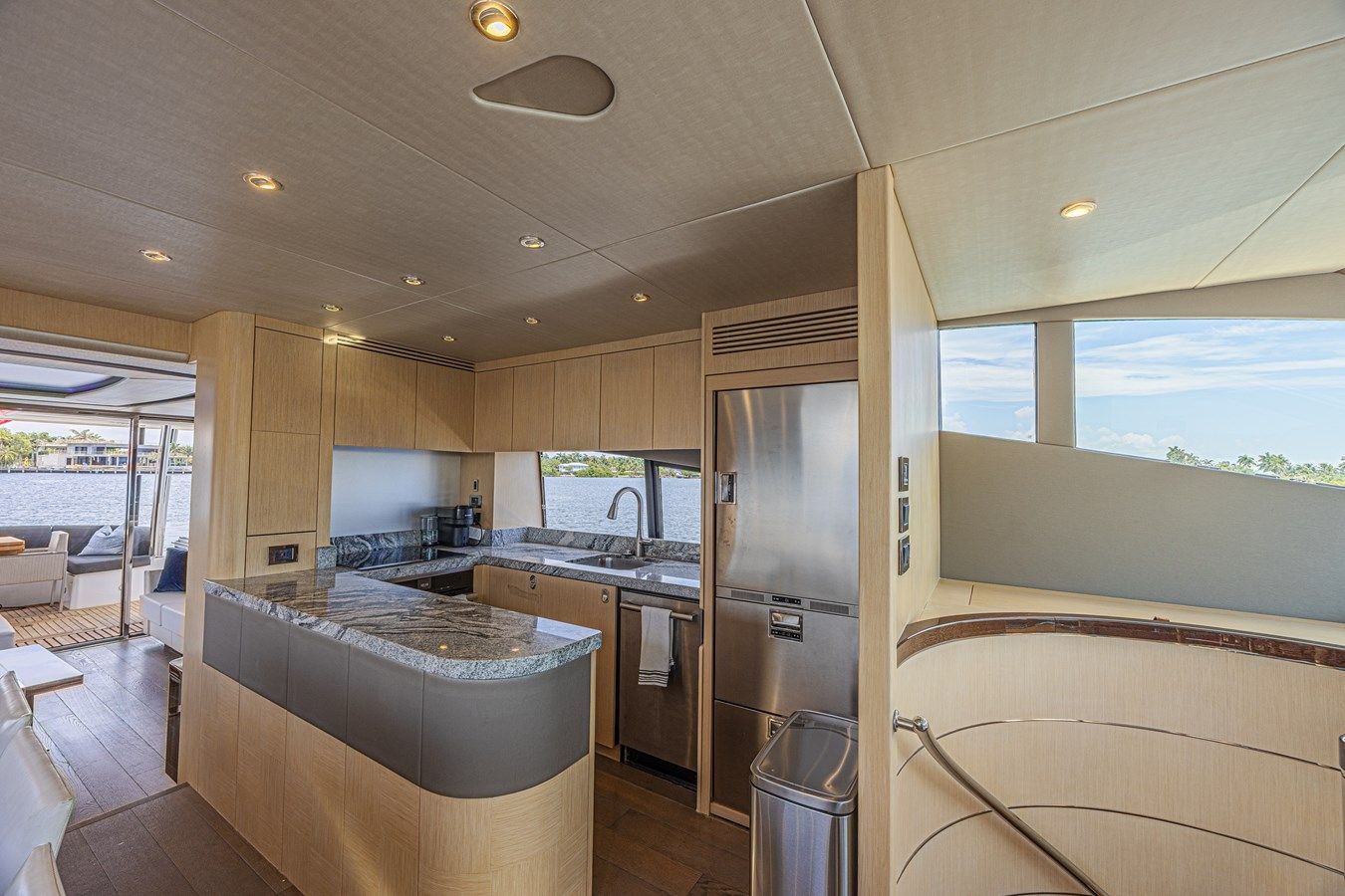 best yacht sales deals Dirty Dawg - Sunseeker