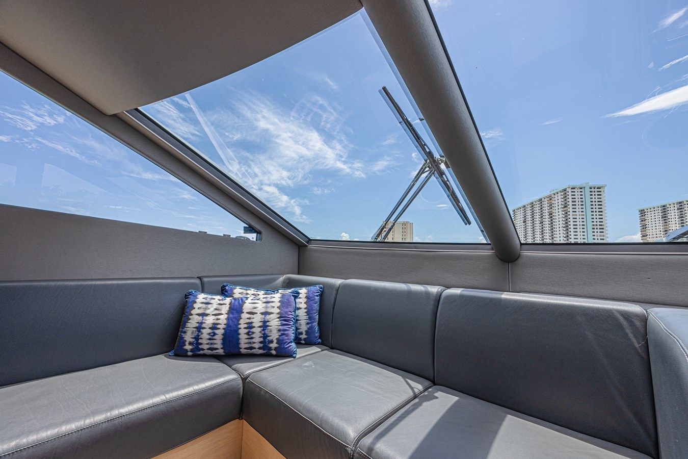 the best price on Dirty Dawg - Sunseeker