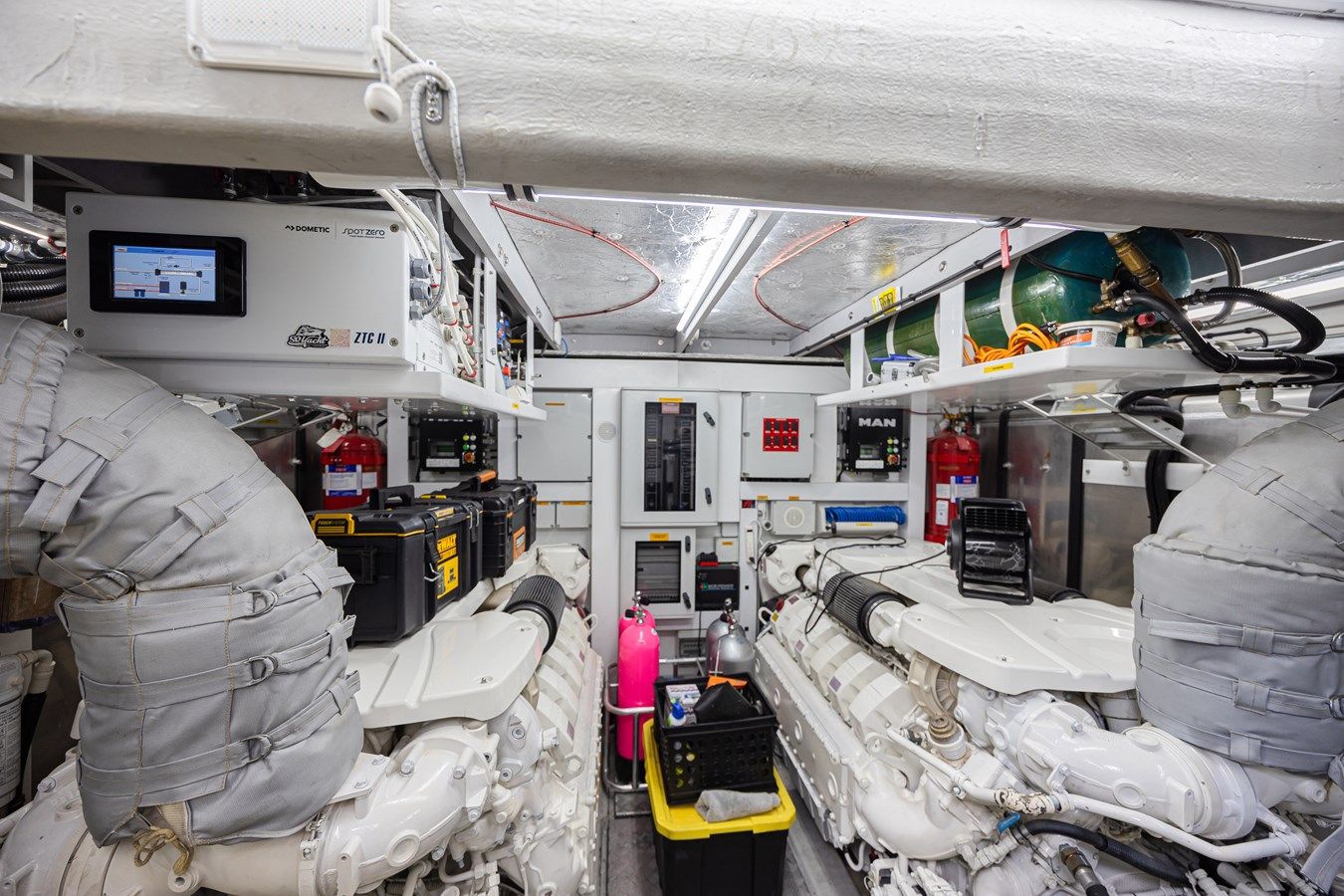 the best price on Dirty Dawg 2017