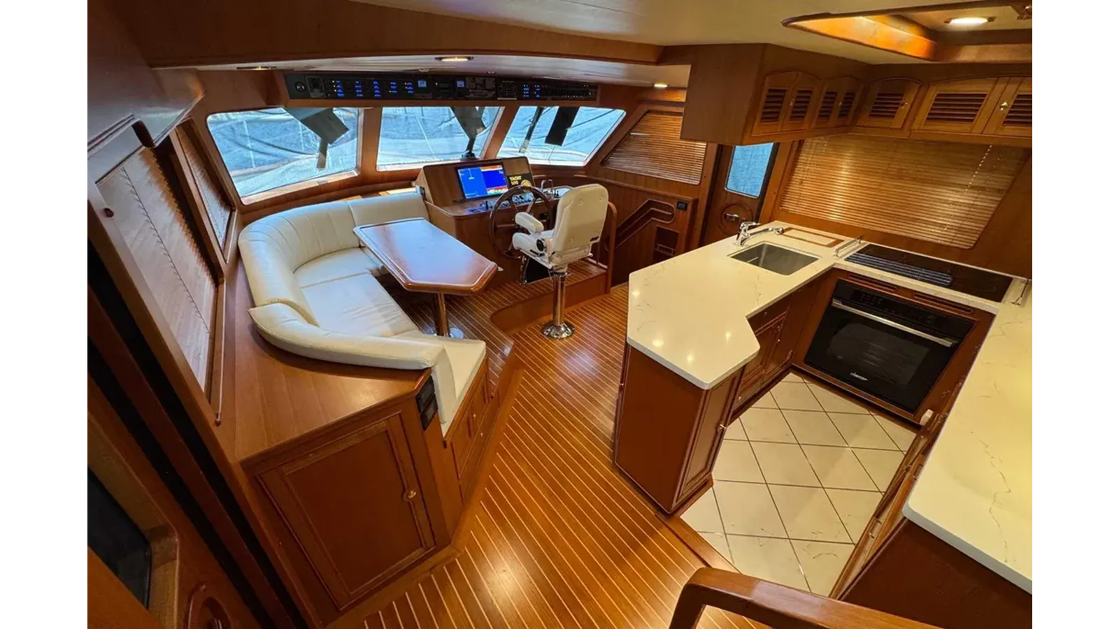 Продажа яхты LADY LEE - Marlow