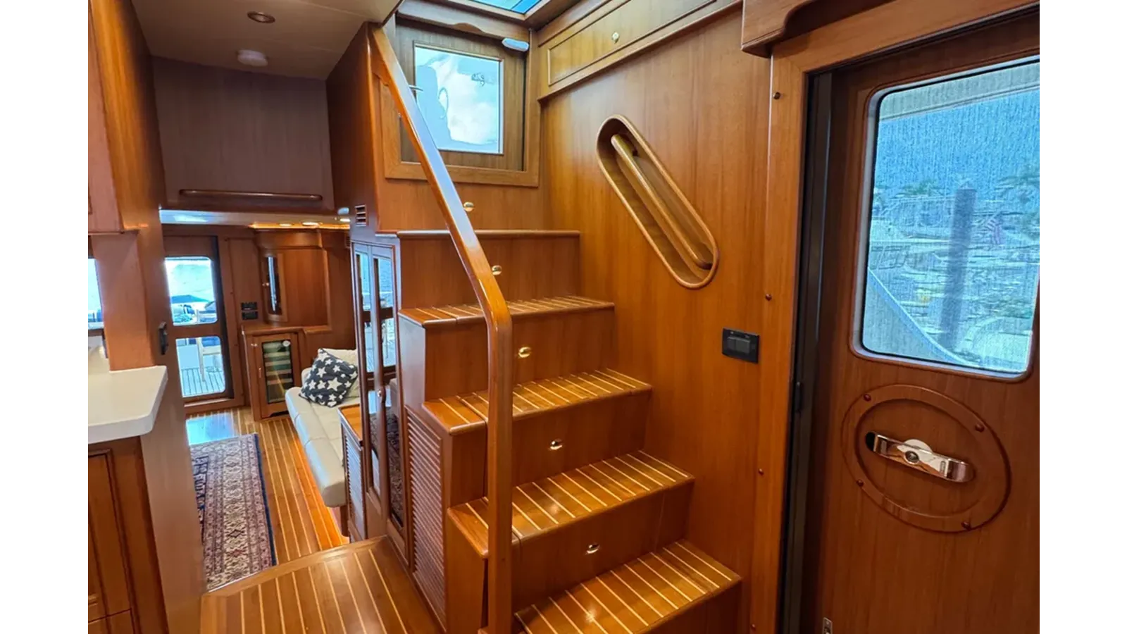 Лучшие предложения покупки яхты LADY LEE