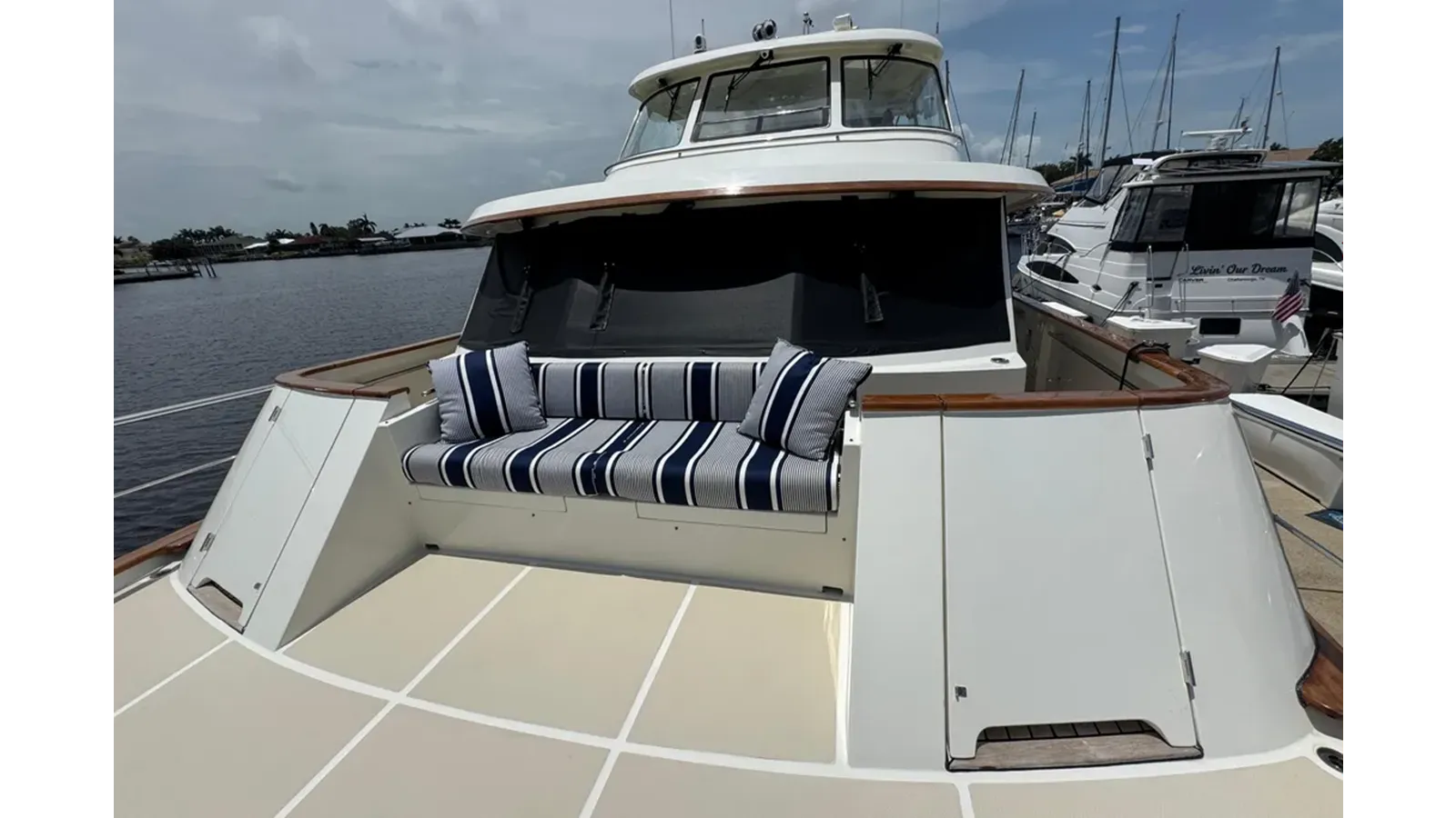 Купить LADY LEE - Marlow