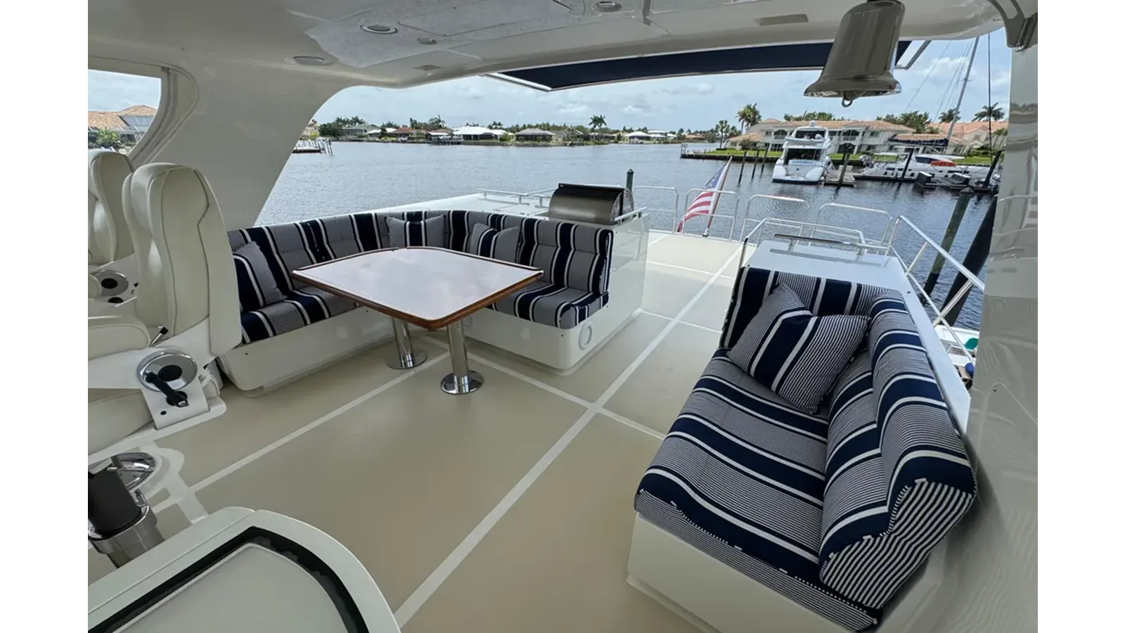 Лучшая цена на LADY LEE - Marlow