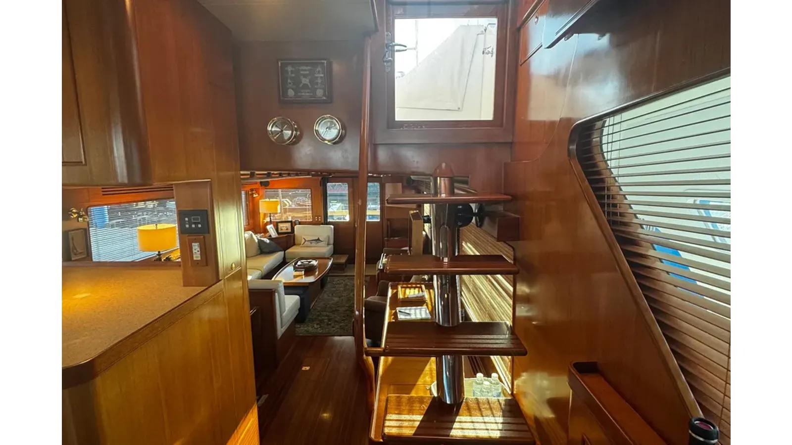 Купить яхту DAMN NANCY 65 в Shestakov Yacht Sales