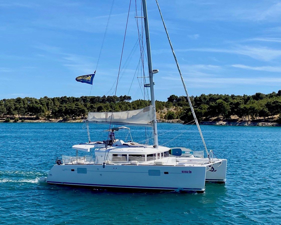 best yacht sales deals Bagira - Lagoon