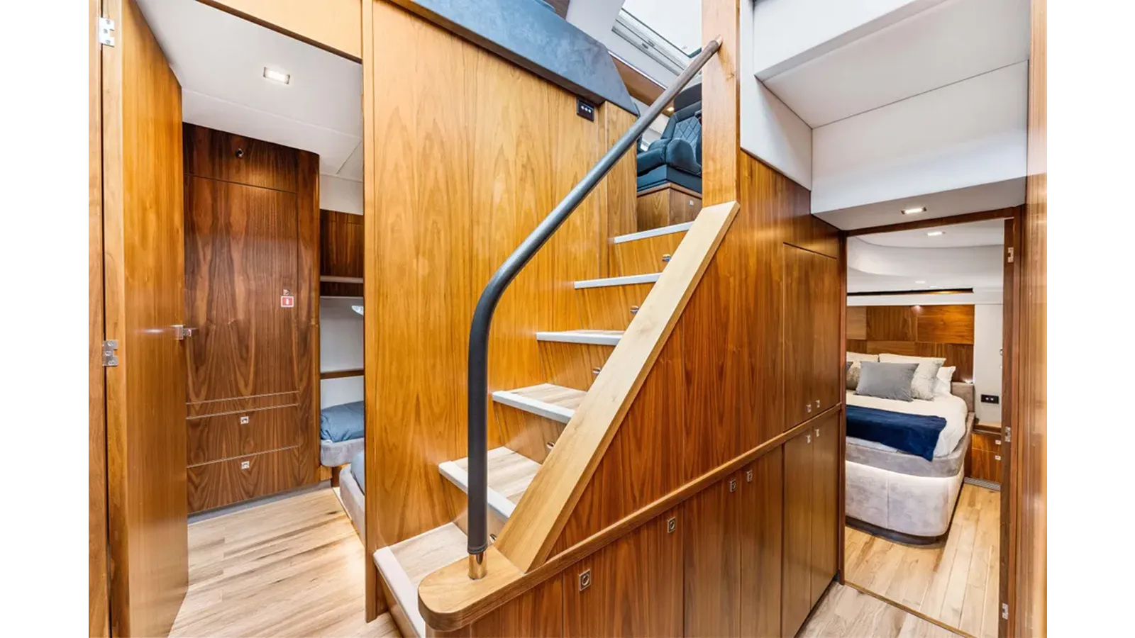 Buy a DASH - Riviera at Shestakov Yacht Sales