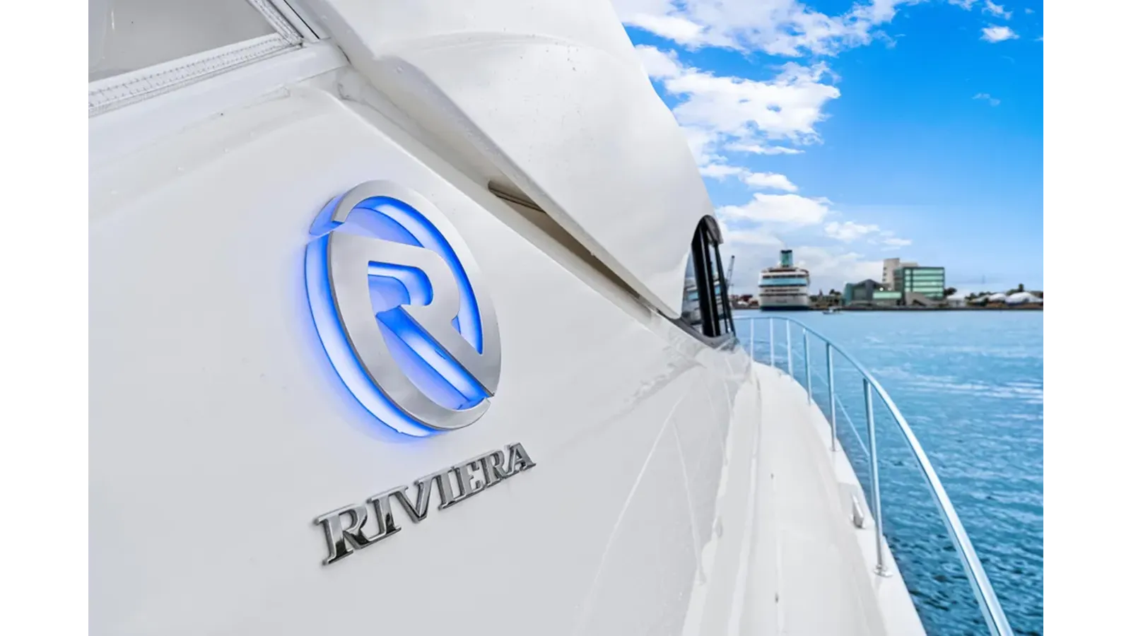 DASH 6000 Sport Yacht