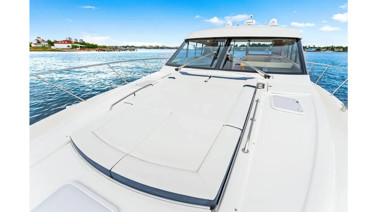 DASH 2022 yacht sale