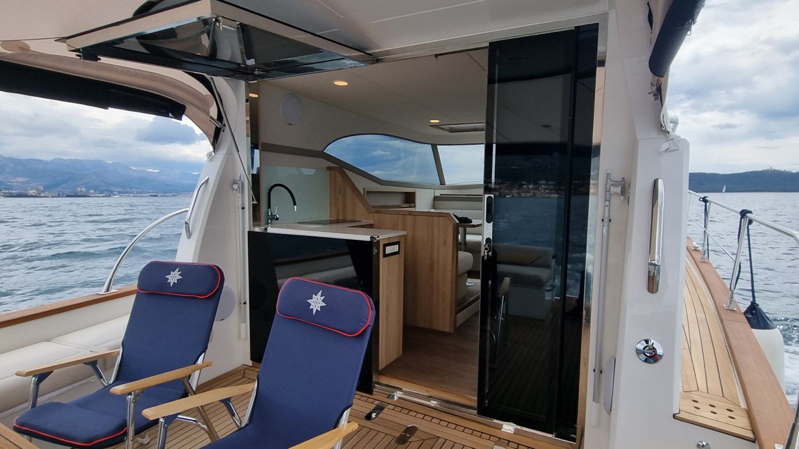 Buy a MONACHUS 470 RC 2026 at Shestakov Yacht Sales