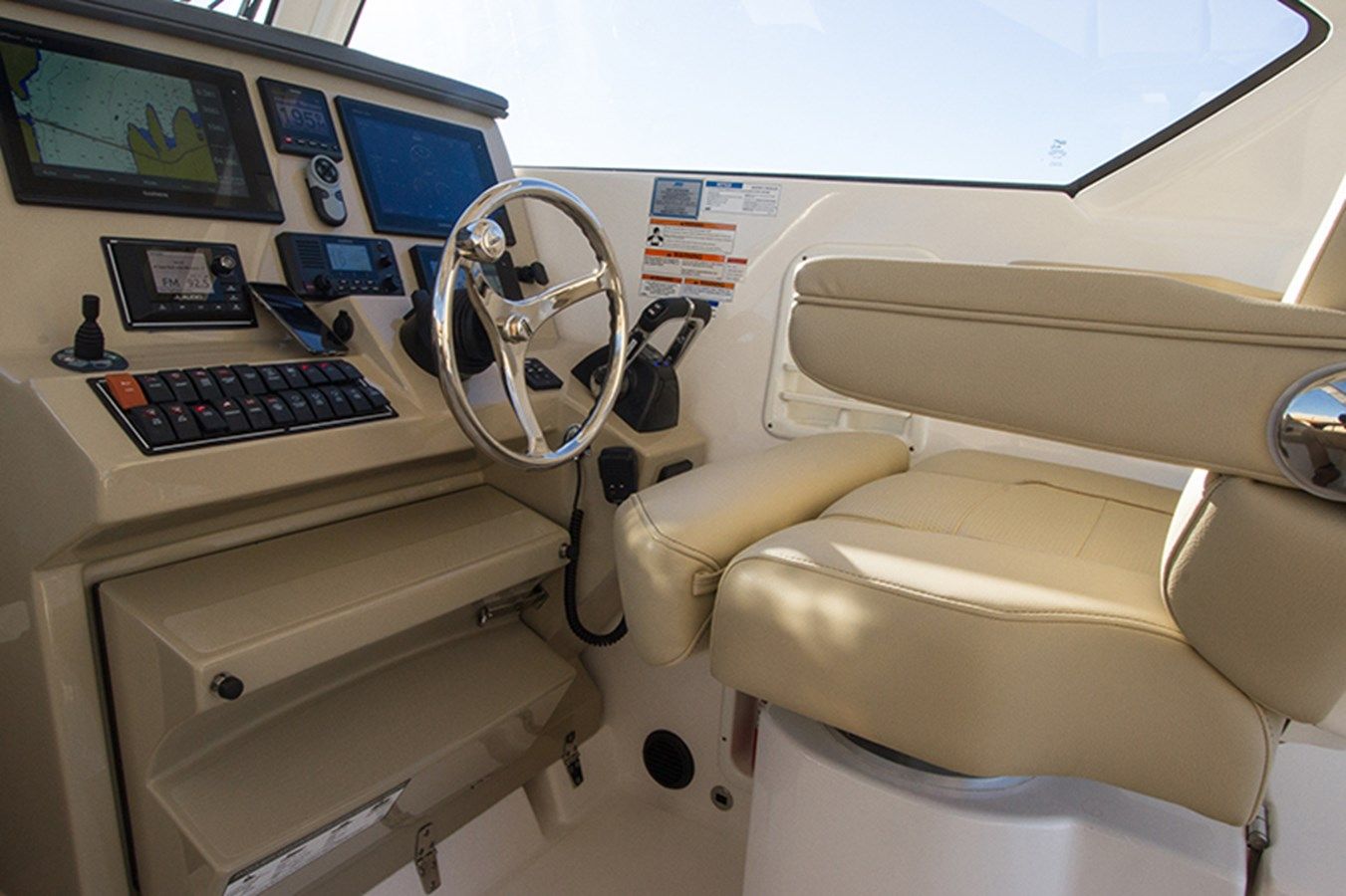 Продажа яхты LADY ANN Name Reserved - PURSUIT BOATS