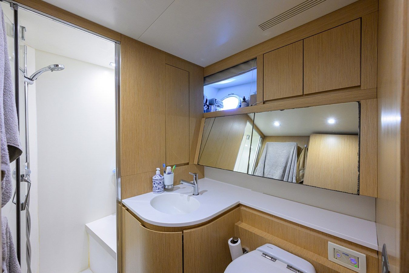 the best price on HALCYON SD112