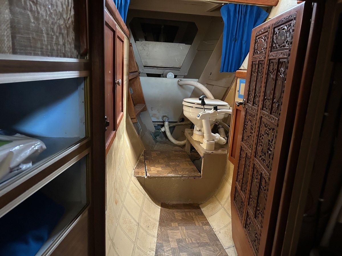 Buy a yacht MS BLUE PEARL Victress