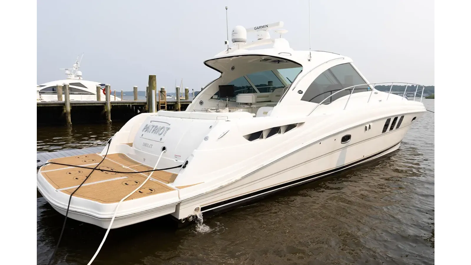 best yacht sales deals PATRIOT - SEA RAY