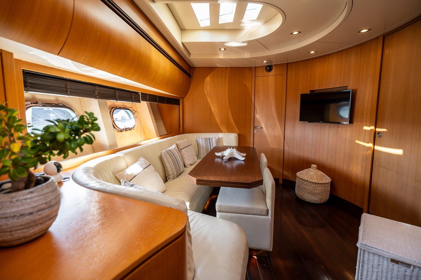 best yacht sales deals STARDUST 73