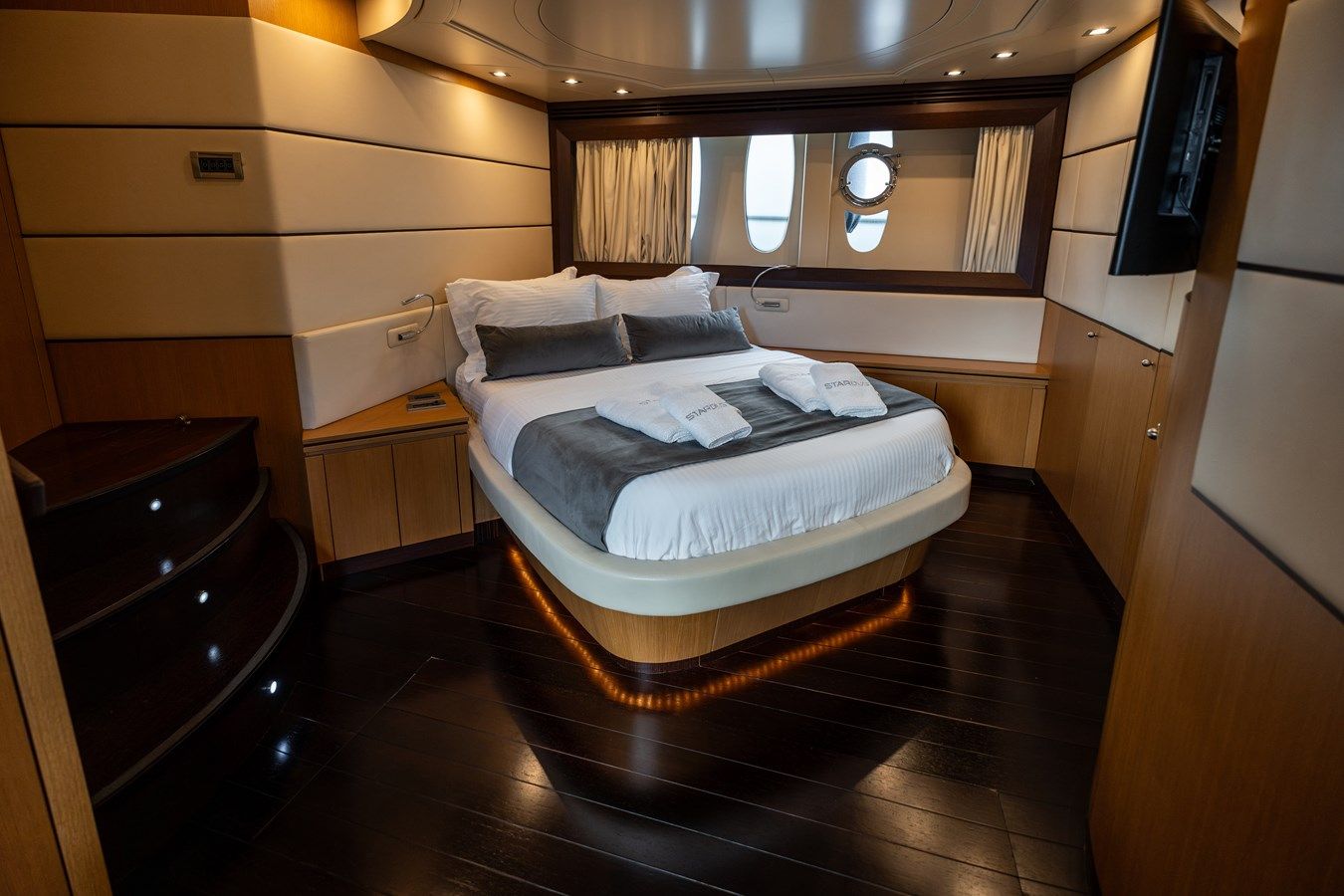 Buy a STARDUST 72 at Shestakov Yacht Sales