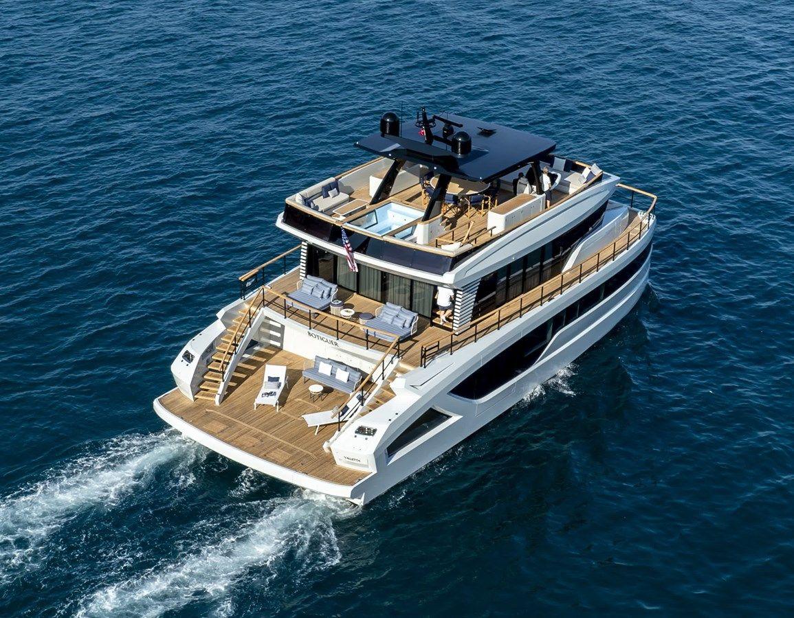 2024 Lazzara LPC 300 yacht sale
