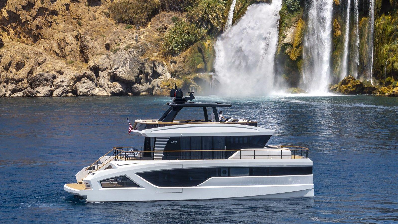 the best price on 2024 Lazzara LPC 300 - Lazzara