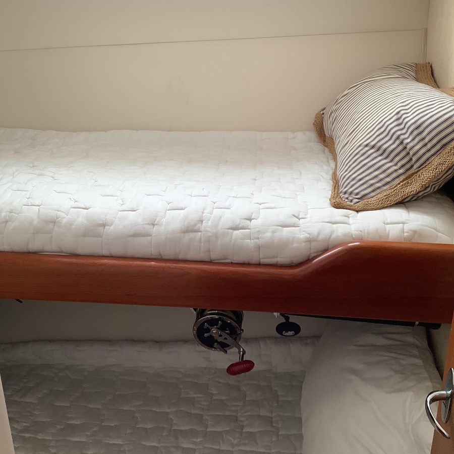 Buy a LAURALEA - Cabo Yachts at Shestakov Yacht Sales