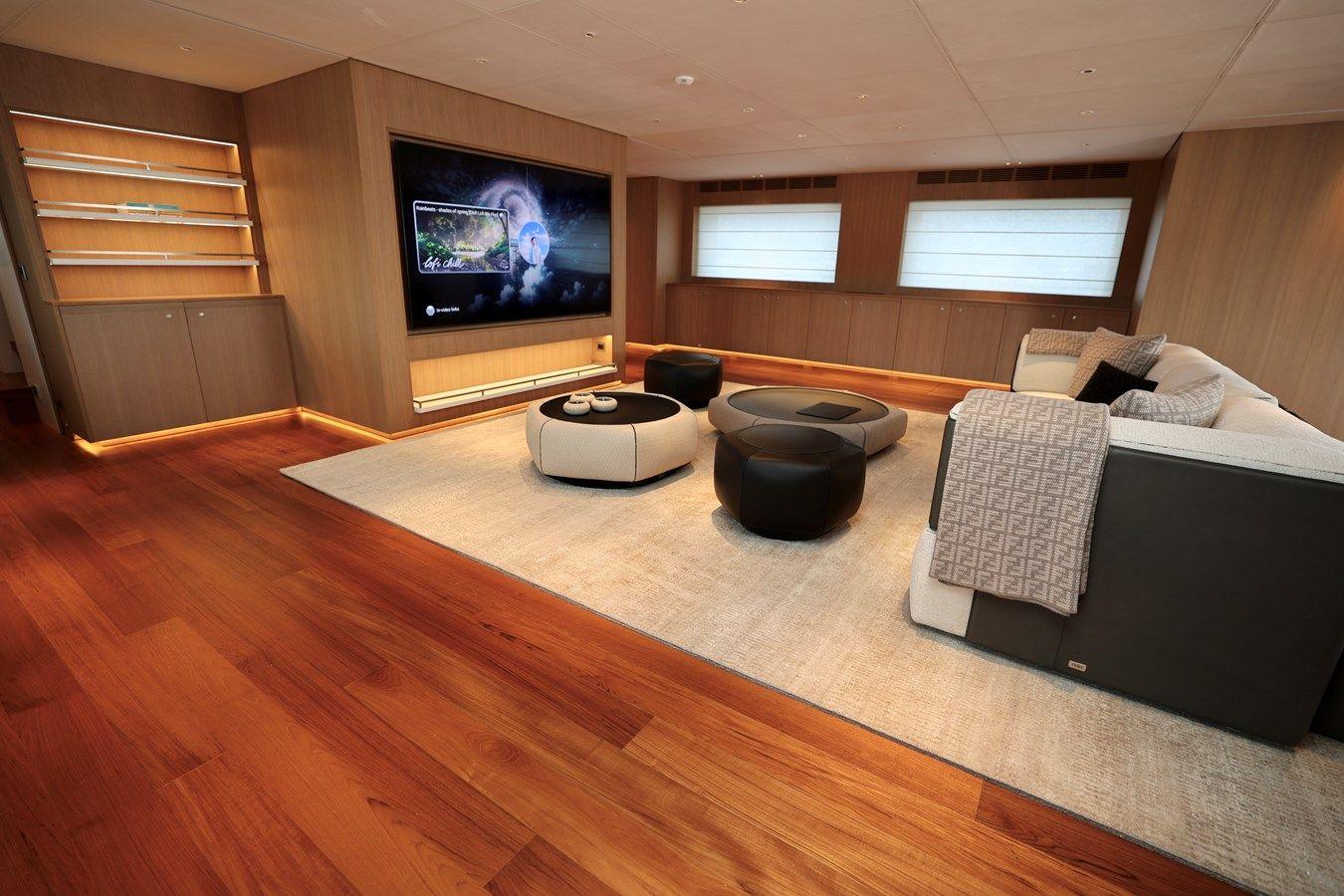 Buy a yacht FRANKLIE