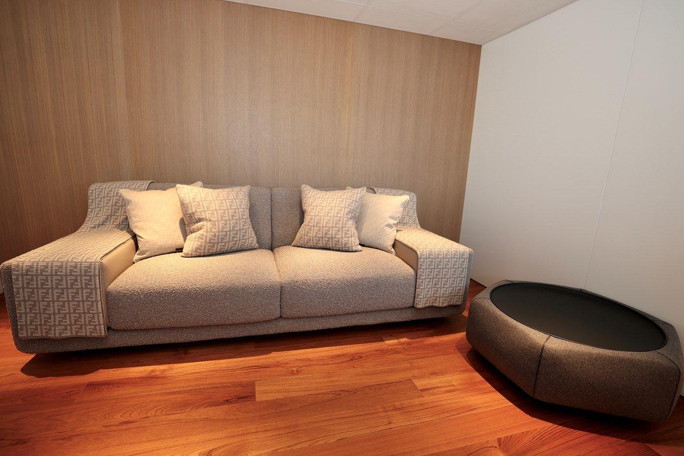 the best price on FRANKLIE