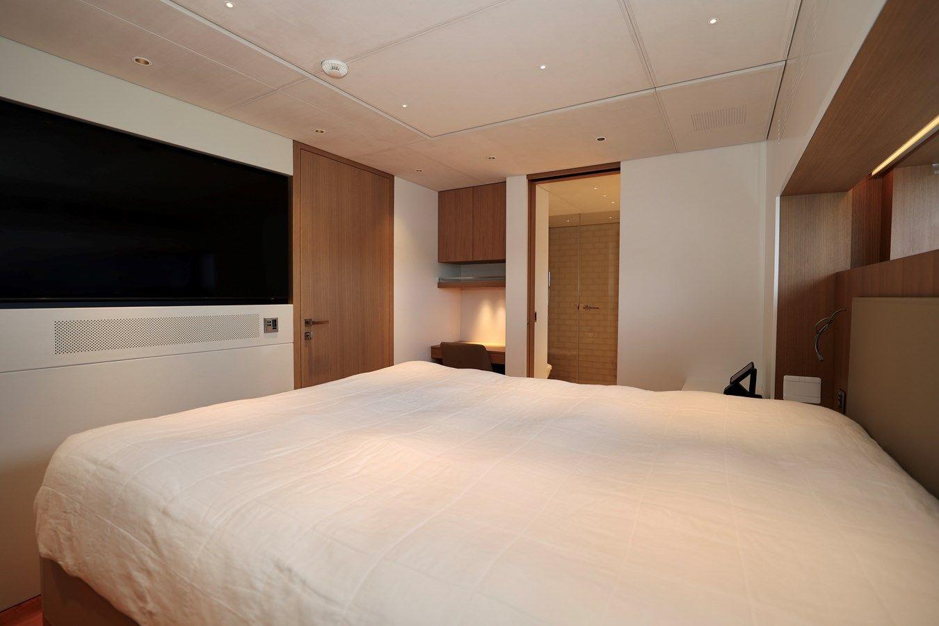 Buy a yacht FRANKLIE