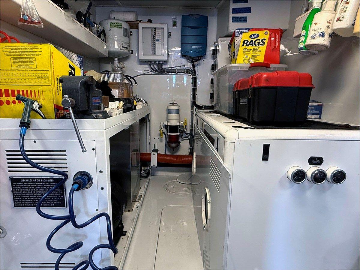 70' Magnum Marine 1987 Custom 70' Express Cruiser 70