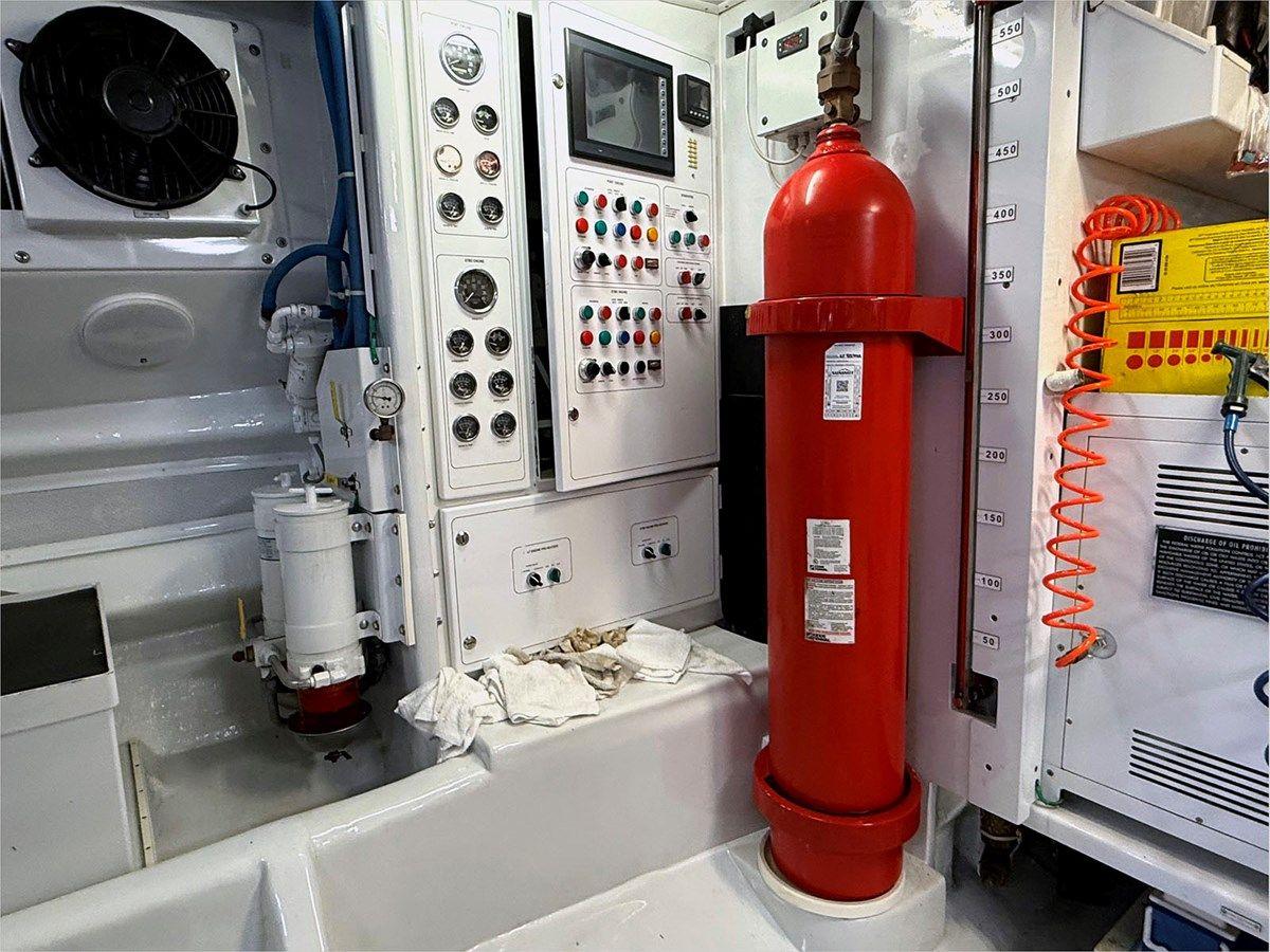 70' Magnum Marine 1987 Custom 70' Express Cruiser - Magnum Marine yacht sale