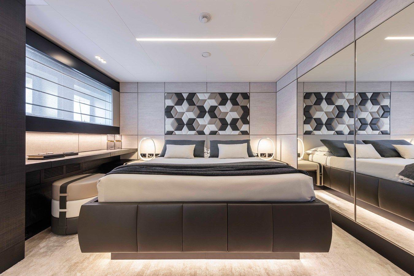 Купить Pershing 140 2026