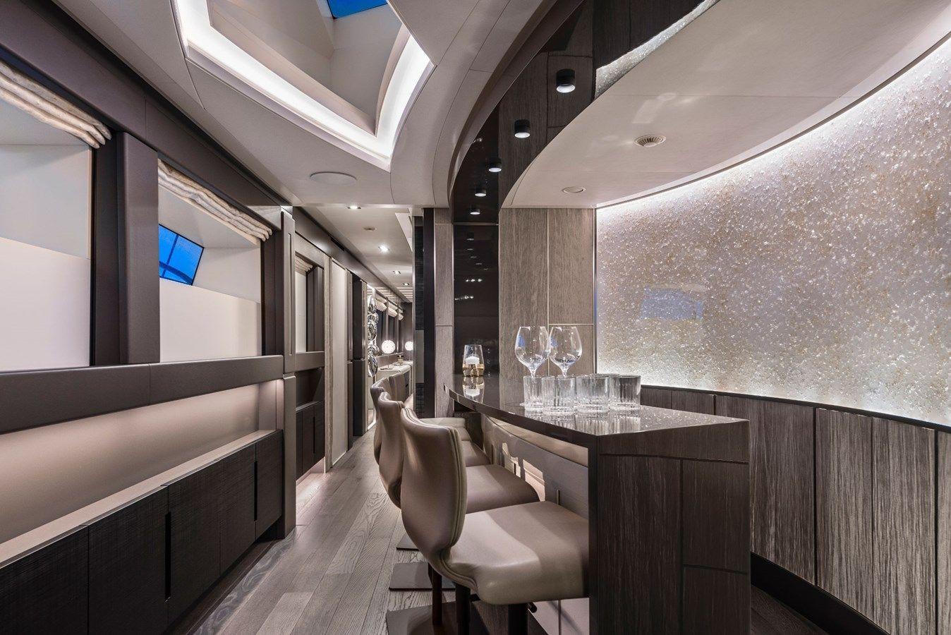 Купить Pershing 140 - PERSHING